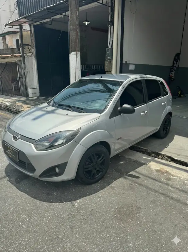 Carro Ford Fiesta Hatch 2011 1.6 (Flex)