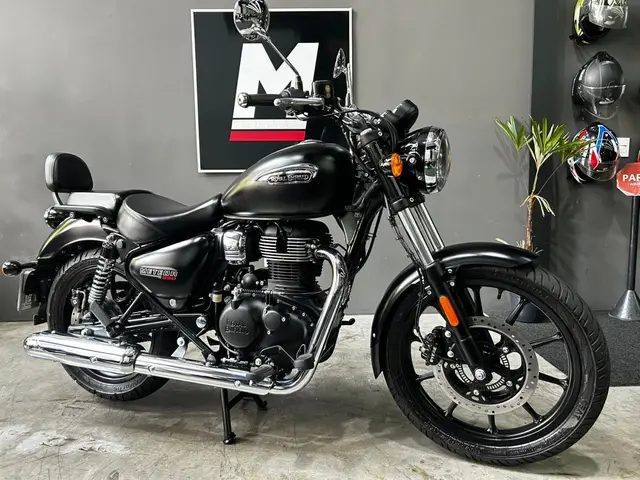 Moto Royal Enfield Meteor 350 2025 Fireball