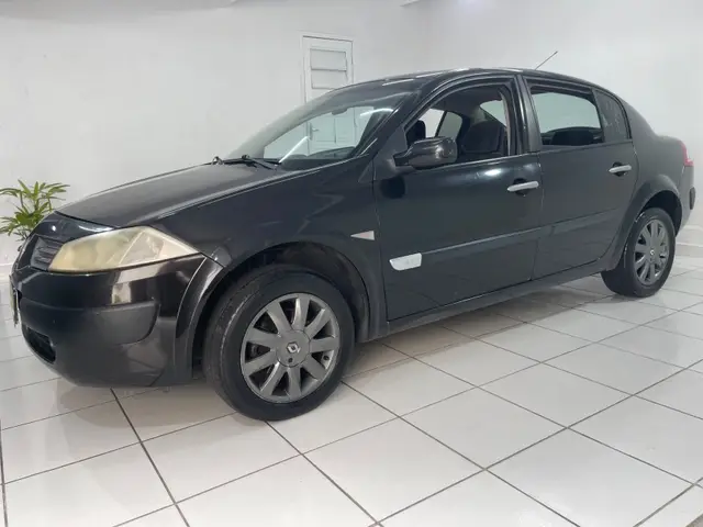 Carro Renault Megane Sedan 2010 Mégane Sedan Dynamique 1.6 16V (flex)