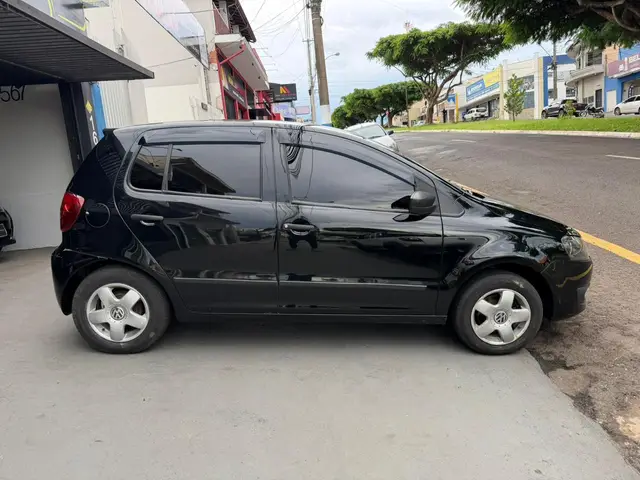 Carro Volkswagen Fox 2011 1.6 8V (Flex)