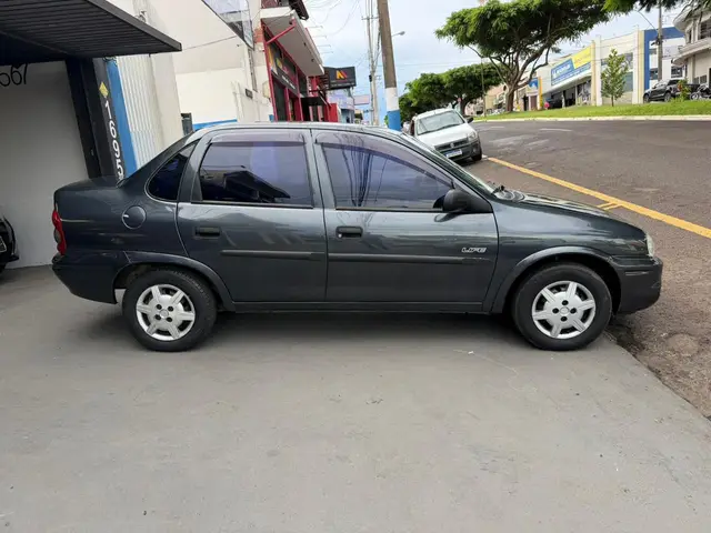Carro Chevrolet Classic 2007 Corsa Sedan  Life 1.0 (Flex)