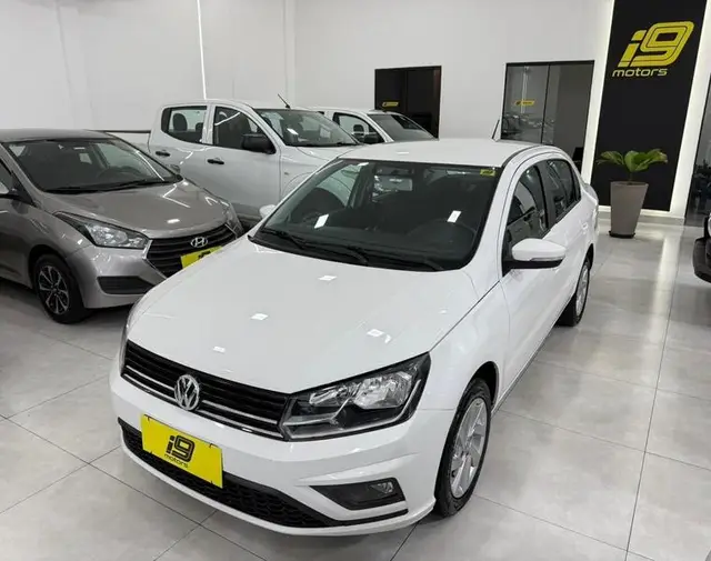Carro Volkswagen Voyage 2021 1.6 (Aut.)