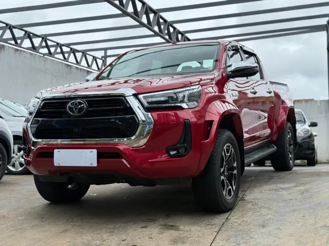 Carro Toyota Hilux Cabine Dupla 2024 SRX 4x4 2.8 Diesel