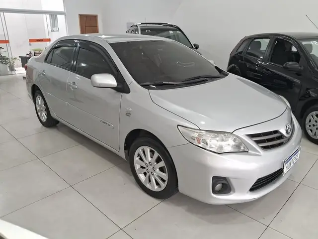 Carro Toyota Corolla 2014 Sedan 1.8 Dual VVT-i GLI (flex)