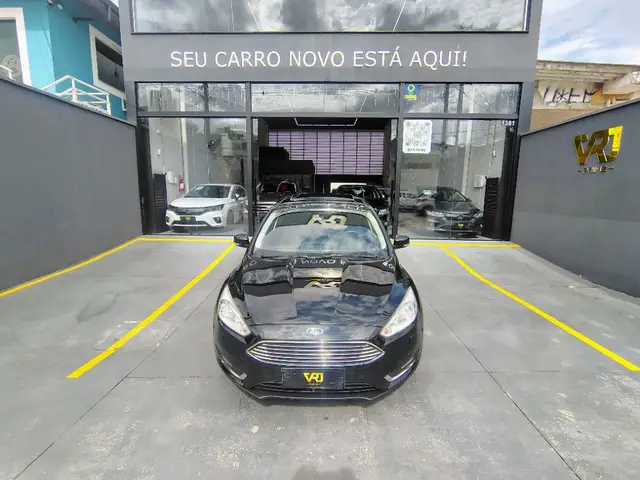 Carro Ford Focus Hatch 2016 Titanium Plus 2.0 PowerShift