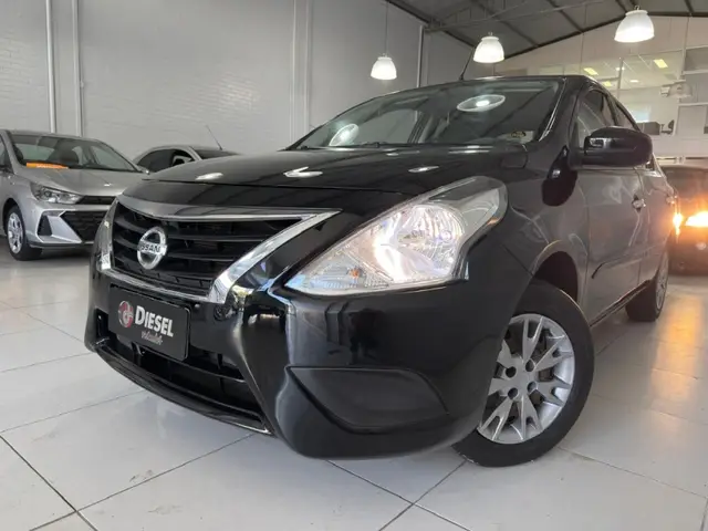 Carro Nissan Versa 2017 1.0 12V (Flex)