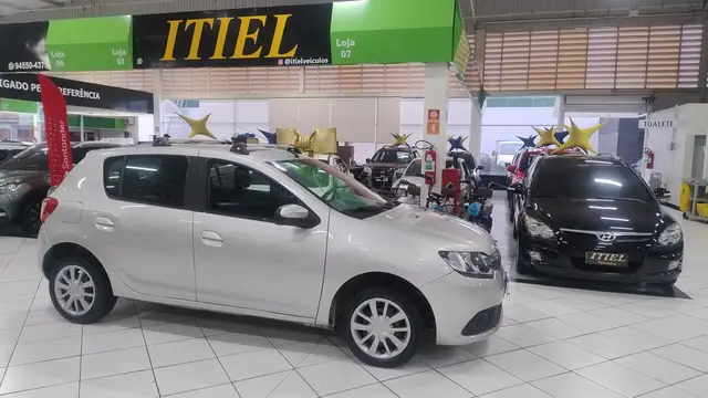 Carro Renault Sandero 2015 Expression Easy-r 1.6 8V (Flex)