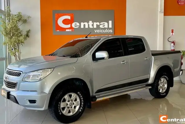Carro Chevrolet S10 Cabine Dupla 2013 S10 2.8 CTDI LS 4WD (Cabine Dupla)
