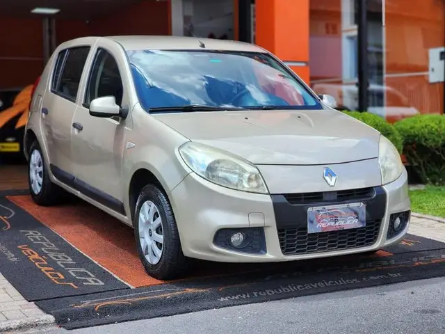 Carro Renault Sandero 2013 Expression 1.0 16V (flex)
