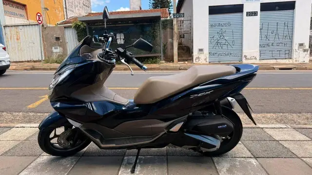 Moto Honda PCX 160 2025 DLX ABS