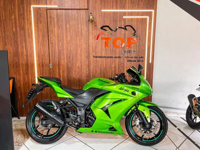 Moto Kawasaki Ninja 2012 250R