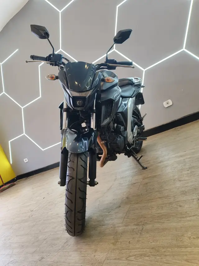 Moto Yamaha YS 250 Fazer 2022 ABS