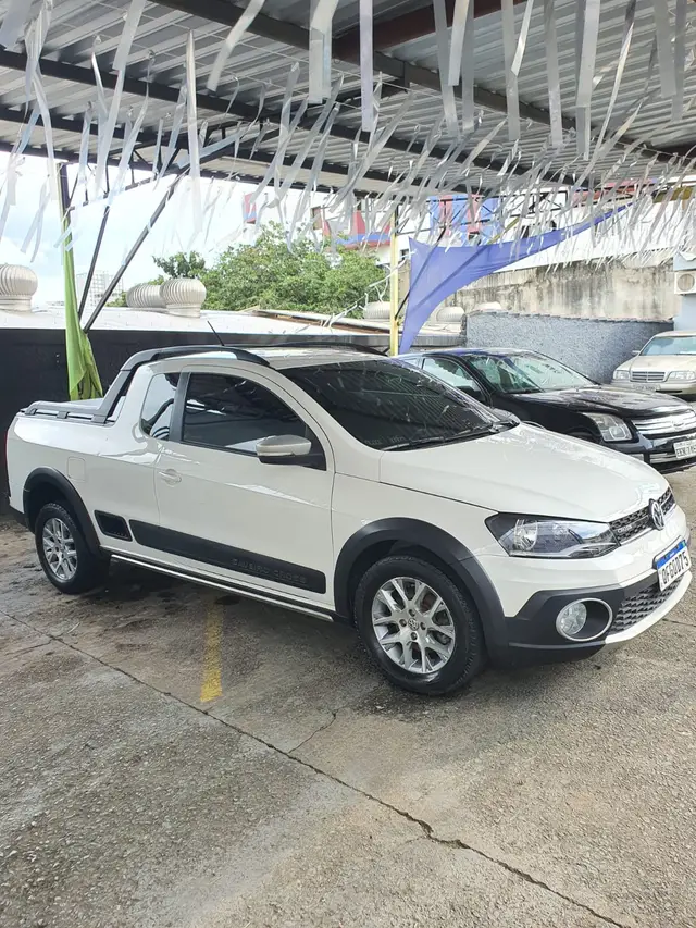 Carro Volkswagen Saveiro 2015 Cross 1.6 16v MSI CE (Flex)