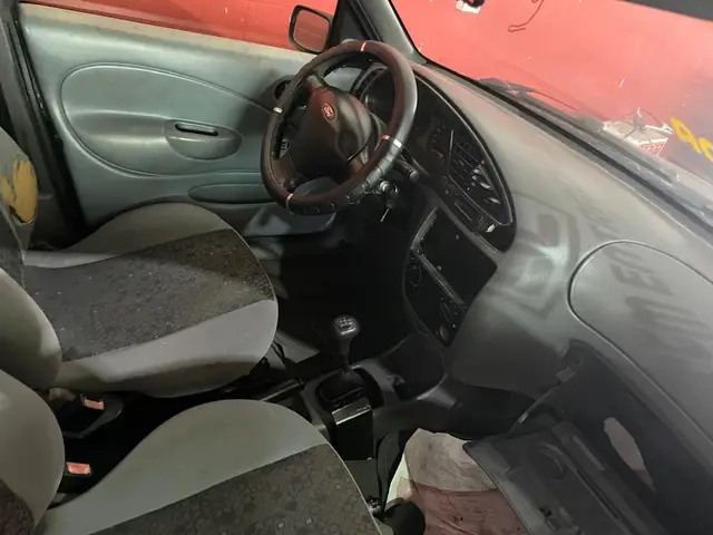Carro Ford Fiesta Hatch 2002 Street 1.0 MPi 2p