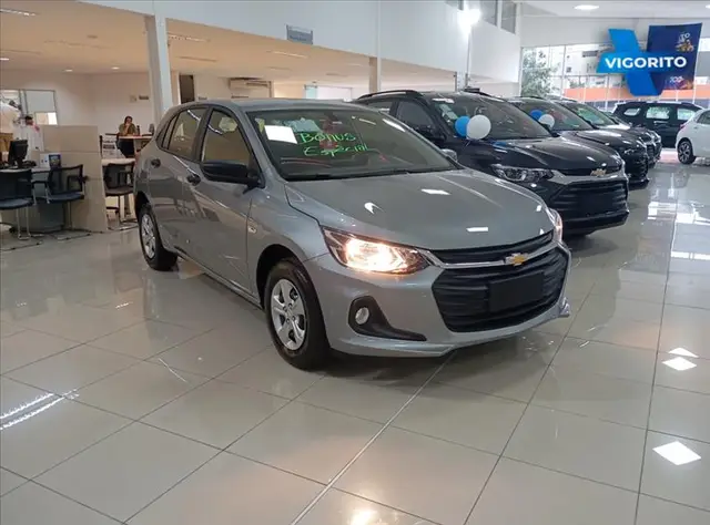 Carro Chevrolet Onix 2025 1.0