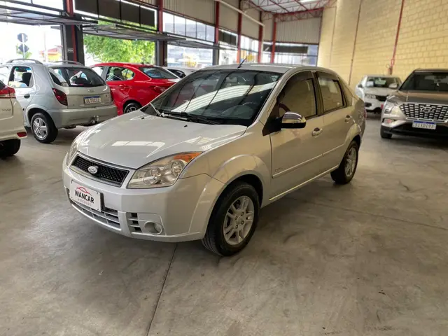 Carro Ford Fiesta Sedan 2009 1.6 (Flex)