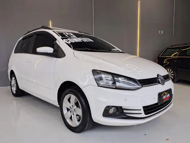 Carro Volkswagen SpaceFox 2019 1.6 MSI Trendline (Flex)