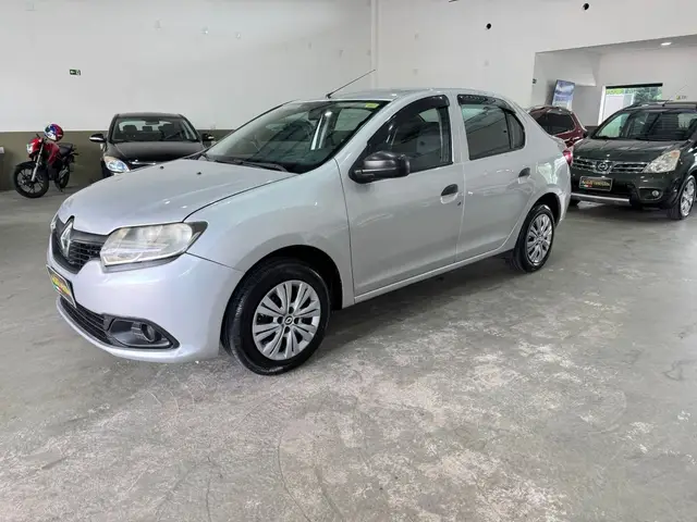 Carro Renault Logan 2018 Authentique 1.0 12V SCe (Flex)