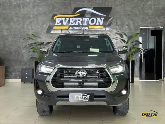 Carro Toyota Hilux Cabine Dupla 2025 SRX 4x4 2.8 Diesel