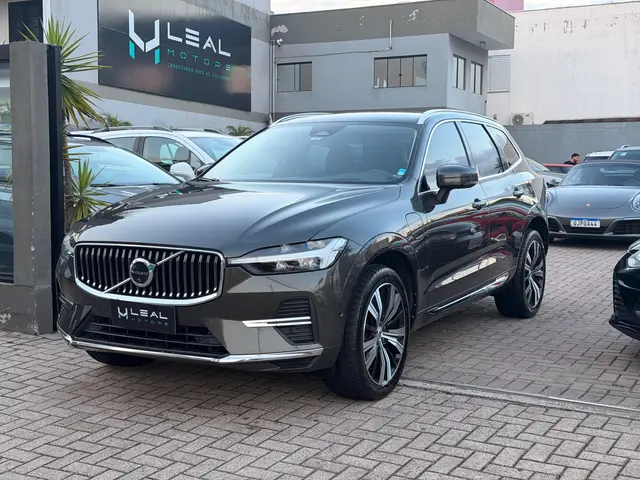 Carro Volvo XC60 2022 Recharge Inscription Hybrid AWD (Aut)