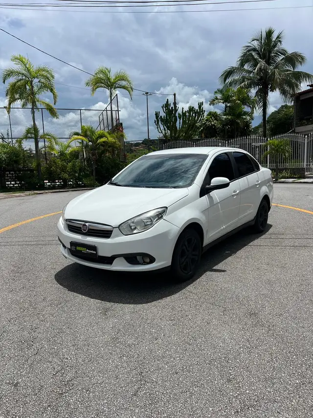 Carro Fiat Grand Siena 2014 Evo Attractive 1.4 8V (Flex)