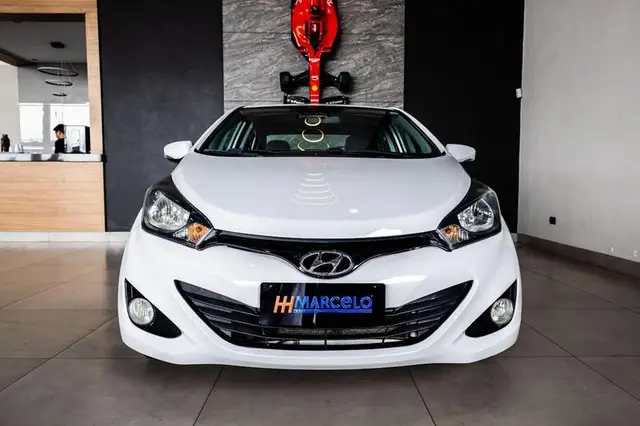 Carro Hyundai HB20S 2015 1.0 Comfort Plus (Flex)