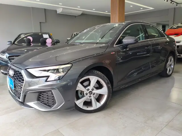 Carro Audi A3 2024 S-Line 2.0 TFSI S-Tron.(Híb.)