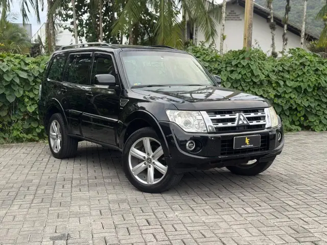 Carro Mitsubishi Pajero Full 2014 3.2 DI-D 5D HPE 4WD