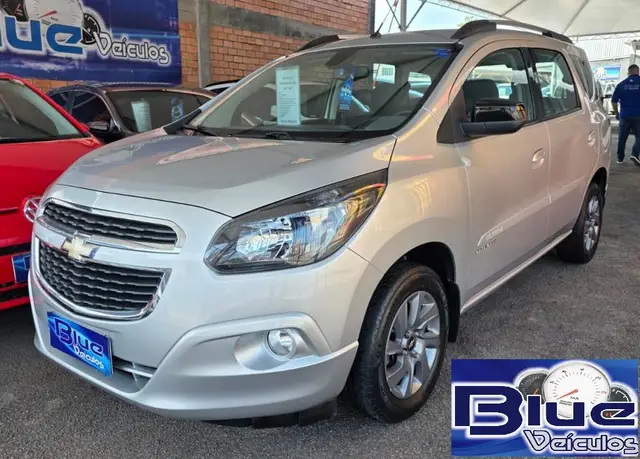 Carro Chevrolet Spin 2017 Advantage 5S 1.8 (Flex) (Aut)
