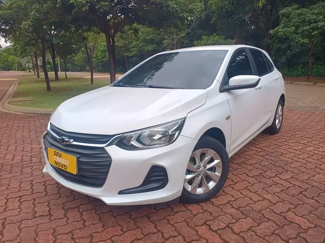 Carro Chevrolet Onix 2023 LT 1.0