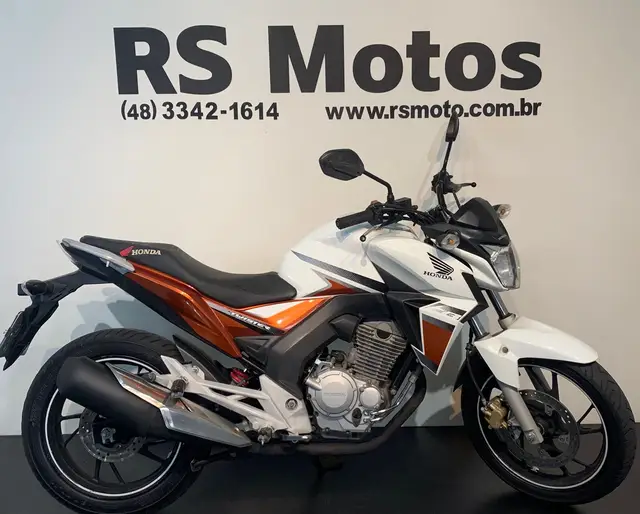 Moto Honda CB 250F Twister 2017 Standard