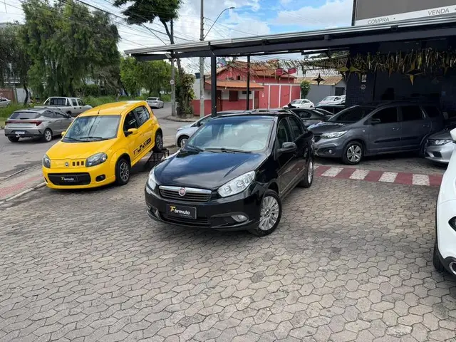 Carro Fiat Grand Siena 2014 Essence 1.6 16V (Flex)