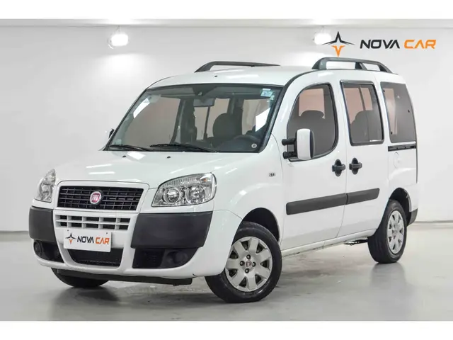 Carro Fiat Doblò 2014 Attractive 1.4 8V (Flex)