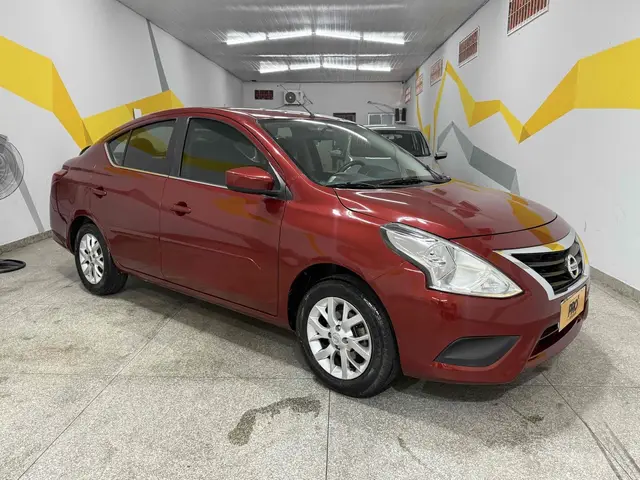Carro Nissan Versa 2017 1.6 16V SV (Flex)