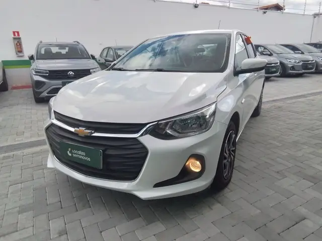 Carro Chevrolet Onix Plus 2025 LT 1.0