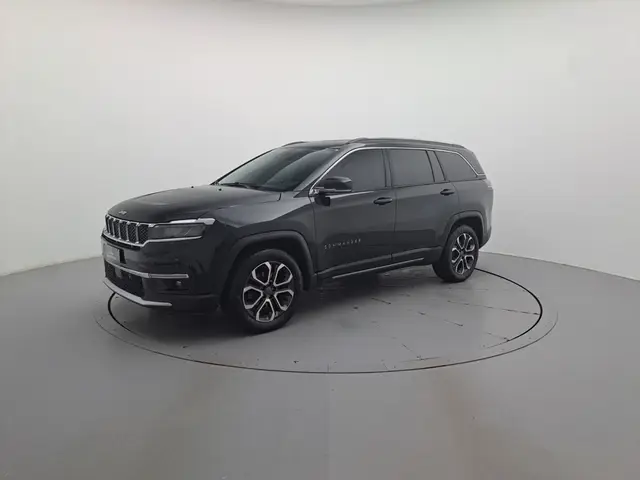 Carro Jeep Commander 2023 Limited 1.3 T270