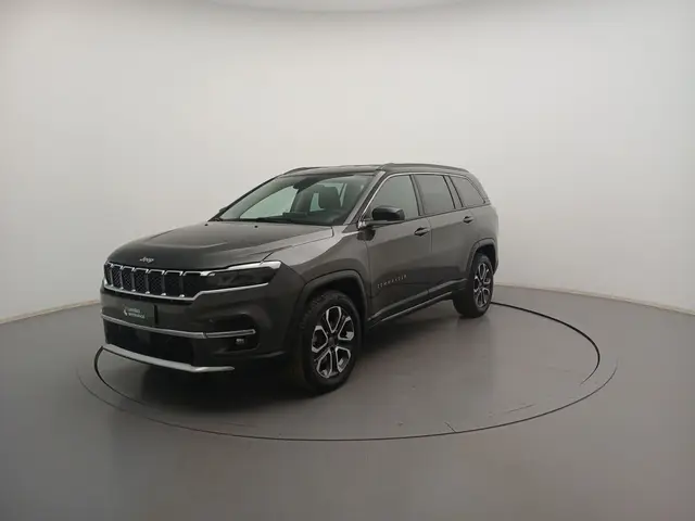 Carro Jeep Commander 2023 Limited 1.3 T270