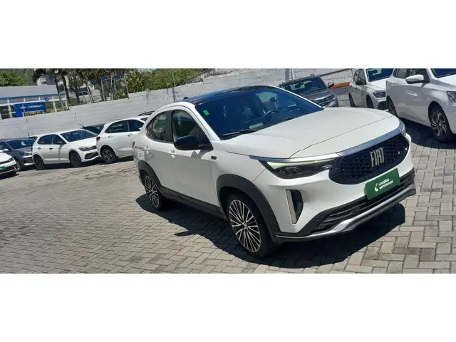 Carro Fiat Fastback 2024 Limited Edition Powered by Abarth