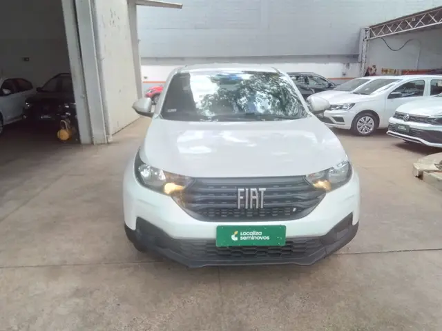 Carro Fiat Strada 2023 Freedom 1.3 CD (Flex)