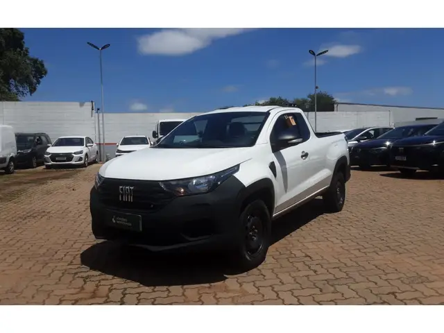 Carro Fiat Strada 2025 Endurance 1.3 Flex 8V CS