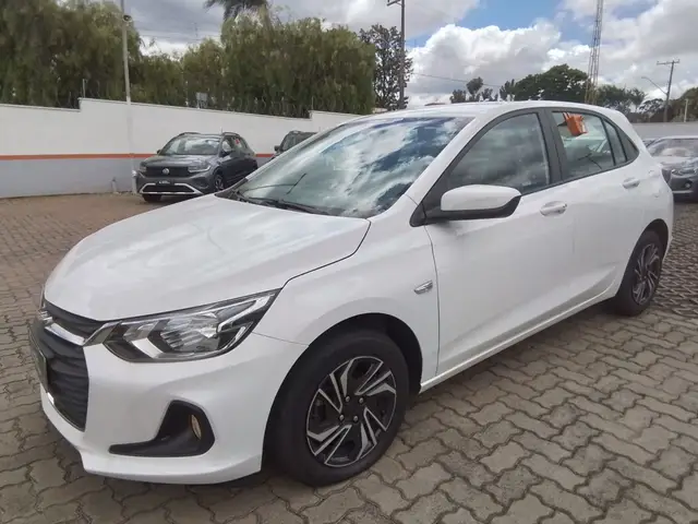 Carro Chevrolet Onix Plus 2025 LT 1.0