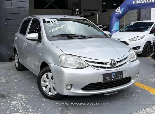 Carro Toyota Etios 2014 1.3 (Flex)