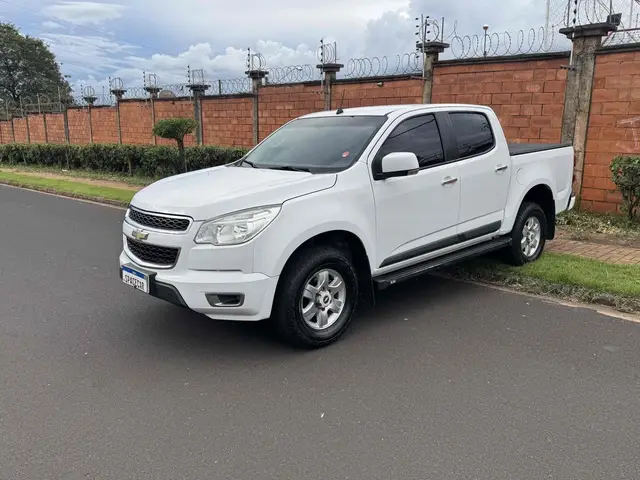 Carro Chevrolet S10 Cabine Dupla 2013 S10 LT 2.4 4x2 (Cab Dupla) (Flex)