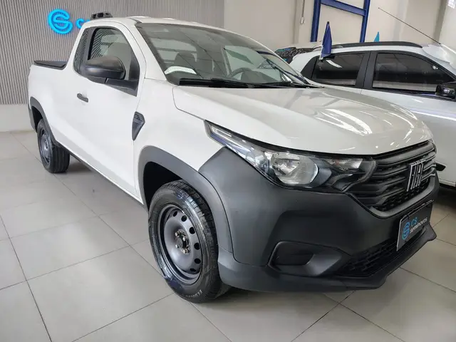 Carro Fiat Strada 2023 Endurance 1.4 Cabine Plus (Flex)
