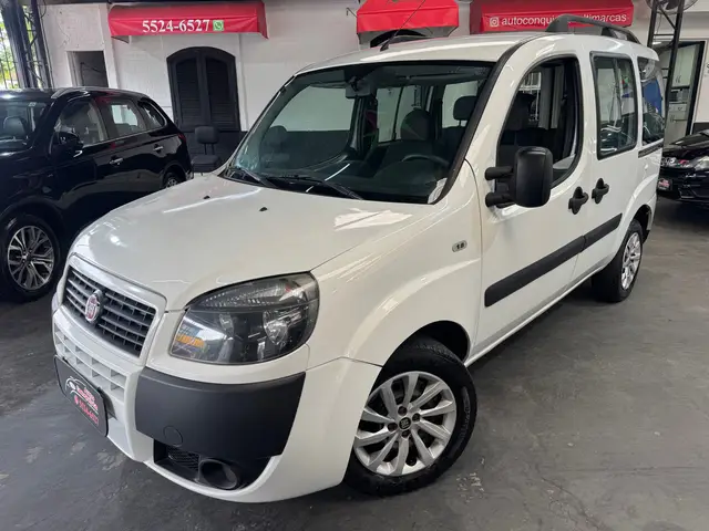 Carro Fiat Doblò 2020 Essence 1.8 16V (Flex)