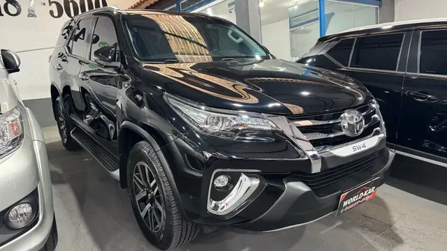 Carro Toyota SW4 2019 2.8 TDI SRX 7L 4x4 (Aut) (Diesel)