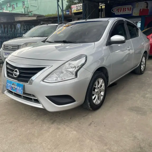 Carro Nissan Versa 2017 1.6 16V SV FlexStart CVT (Flex)