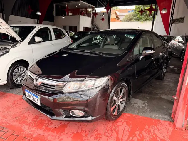 Carro Honda Civic 2014 New  LXS 1.8 16V i-VTEC (Flex)