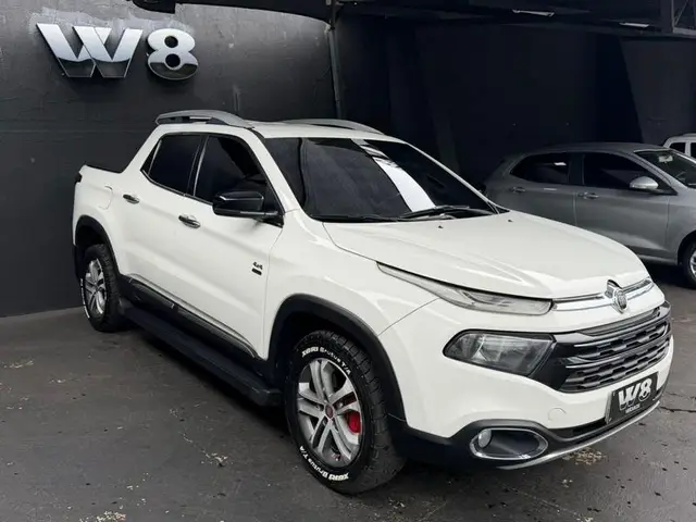 Carro Fiat Toro 2017 Volcano 2.0 diesel AT9 4x4