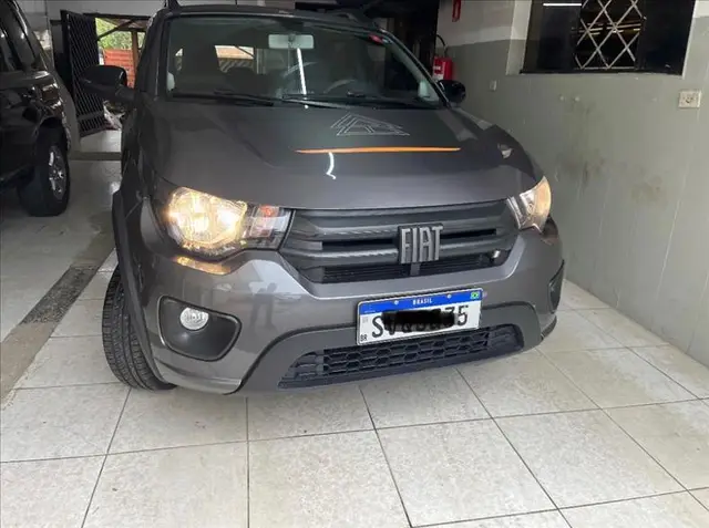 Carro Fiat Mobi 2025 Trekking 1.0